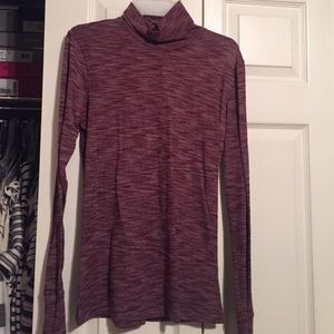 Lululemon Warm Your Core Long Sleeve in SIZE 8