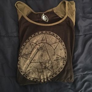 Long sleeved T shirt
