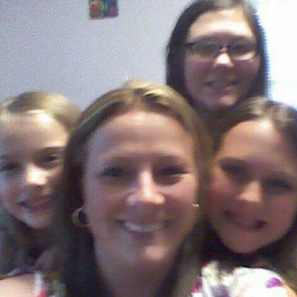 Meet your Posher, Crystal - Picture 1 of 1