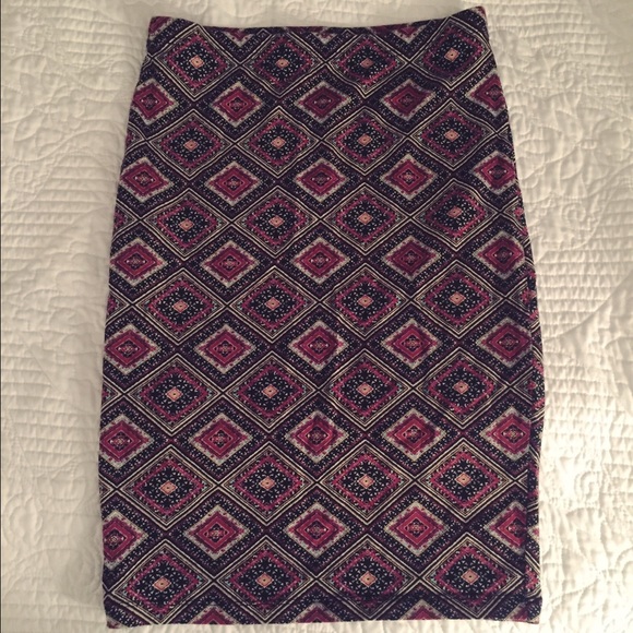 Forever XXI Knee Length Pencil Skirt