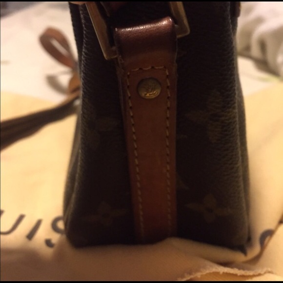 AdditionL pics Louis Vuitton vintage shoulder bag - Picture 3 of 3