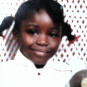 Meet your Posher, Crystal