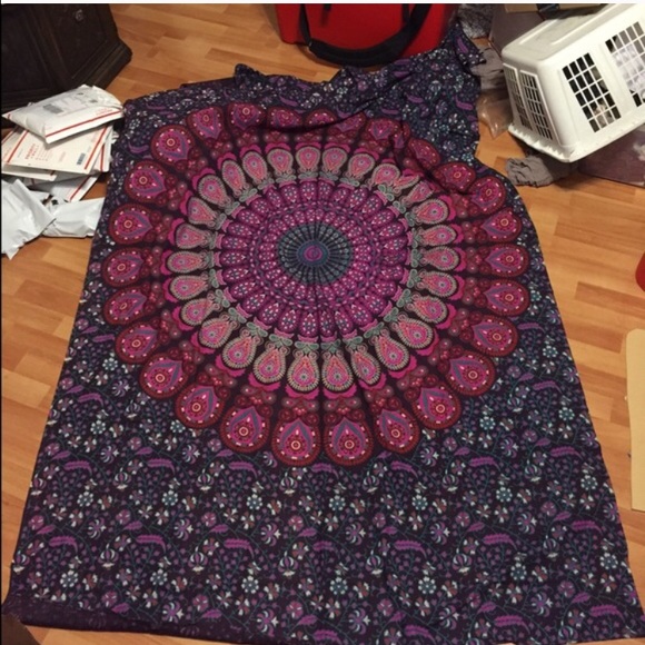 Pink and purple throwover (feathery) - Picture 3 of 4