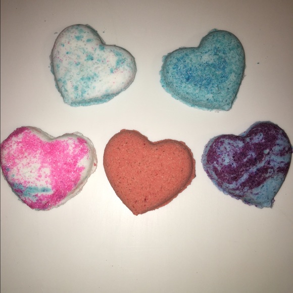 Homemade heart bath bombs - Picture 4 of 4