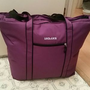 Insulated cooler Bag from lock and lock