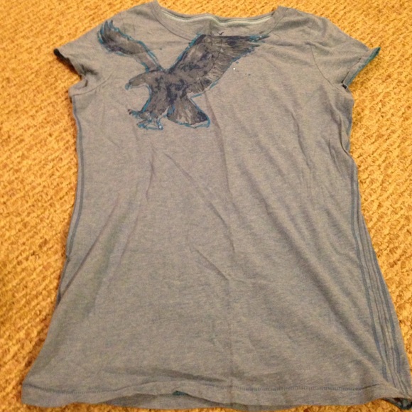 American eagle tshirt