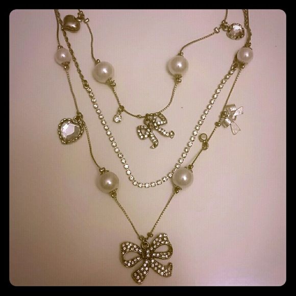 Betsey Johnson Bow and Pearl Necklace