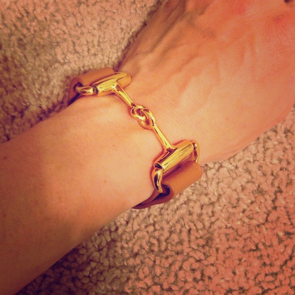 C. Wonder bracelet