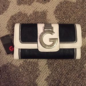 Guess wallet