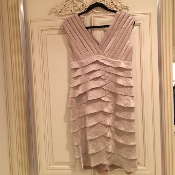 Adrianna Papell Dresses & Skirts - Adrianna Papell Shimmer Gold dress