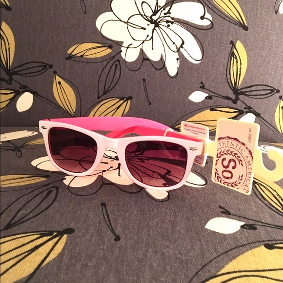 ‼️CLEARANCE‼️😎NWT So Sunglasses😎