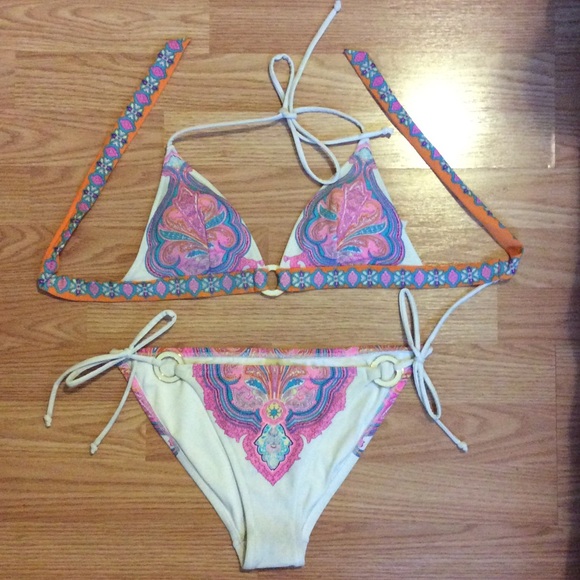 Victoria's Secret white paisley bikini!