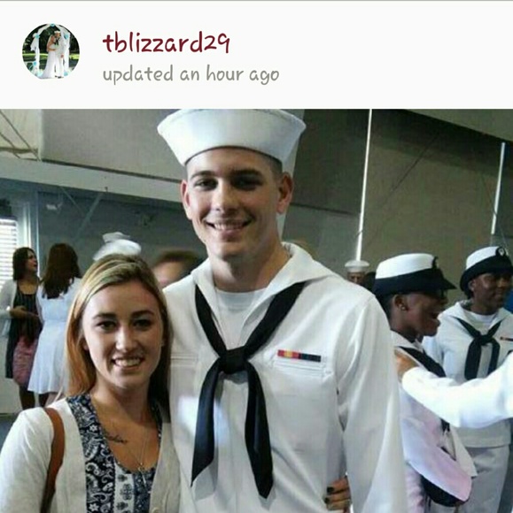 Tops - PLEASE WELCOME OUR NEW POSHER WITH FOLLOWS!! :-)