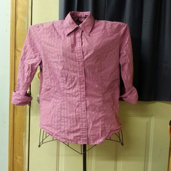XL PINK BUTTON DOWN SHIRT