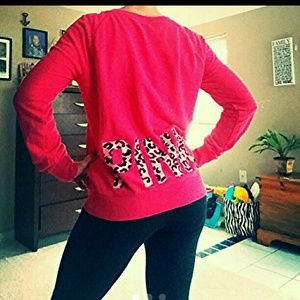 Vs pink crew leopard htf sz md