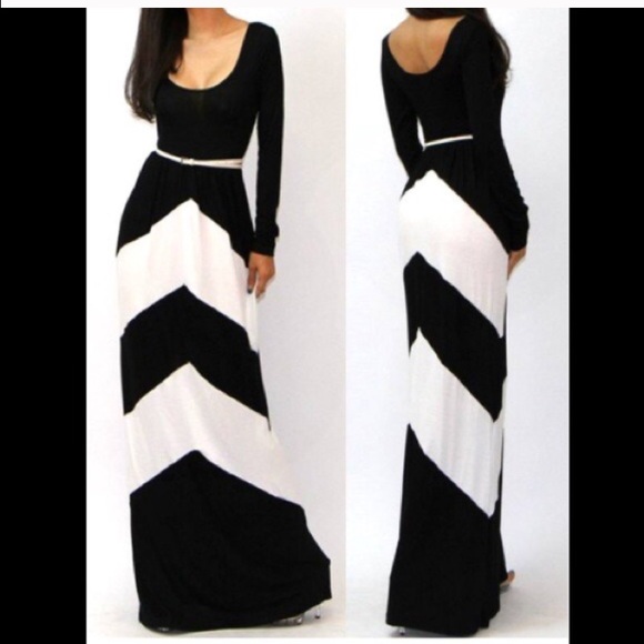 Long sleeve black and white maxi dress