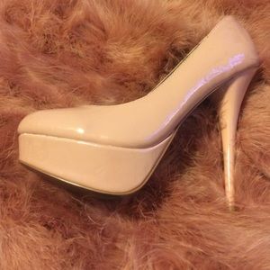Steve Madden blush pink patent leather heels sz 8