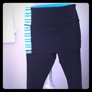 Lululemon capri's with attached skirt.