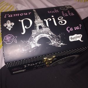 Perfect Paris theme storage box