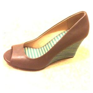 Splendid peep toe espadrilles