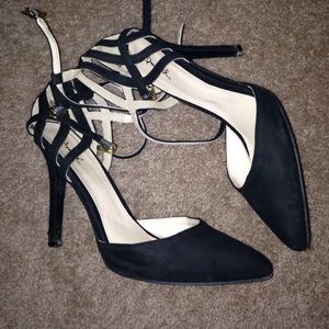 Pointy toe suede heels