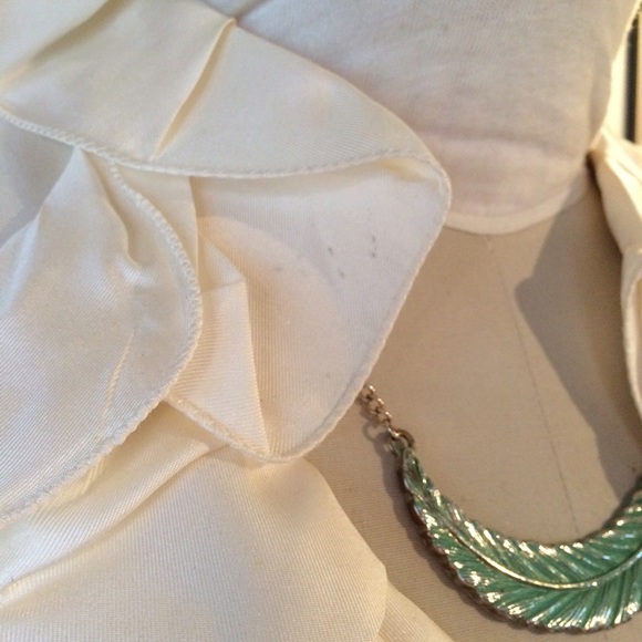 ‼️SALE‼️ Silk Ann Taylor Blouse DONATED @5 PM EST - Picture 3 of 4