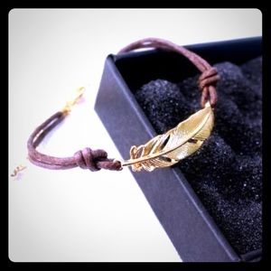 🎄SALE🎄Boho Leather Gold Leaf Bracelet💘