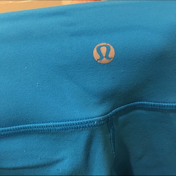 Lulu lemon pants size 2 - Picture 2 of 3