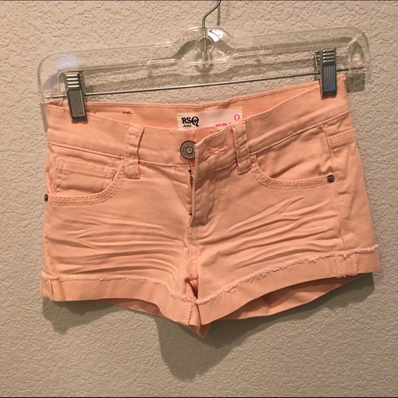 Bundle of shorts size 0 - Picture 2 of 2