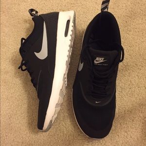 Nike air max Thea ! LIKE NEW !