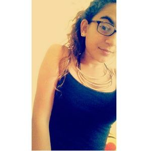 Meet your Posher, Paola