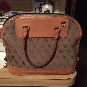 Dooney & Bourke Bag