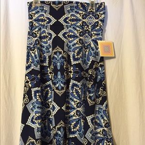NWT LuLaRoe Azure Medium