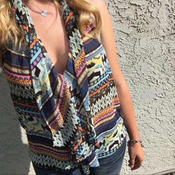 Flowy Halter Top - Picture 4 of 5