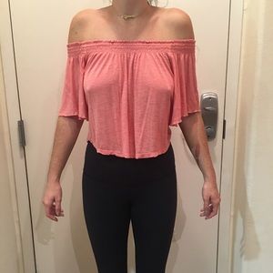 Off shoulder salmon crop top