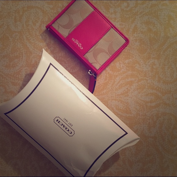 Coach mini skinny id case