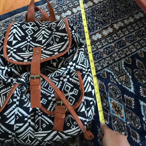 Backpack - Picture 2 of 5