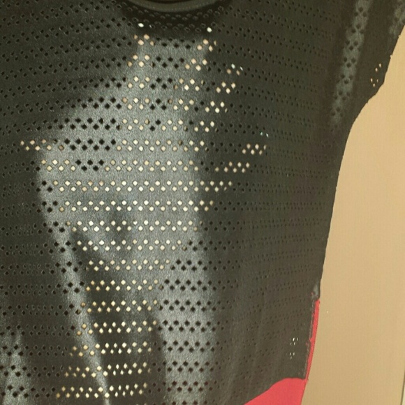 Top - Picture 2 of 4