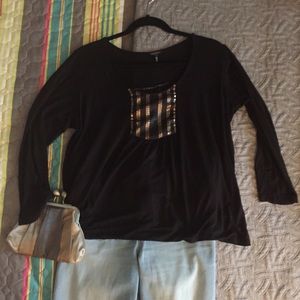 Daisy Fuentes beautiful black top