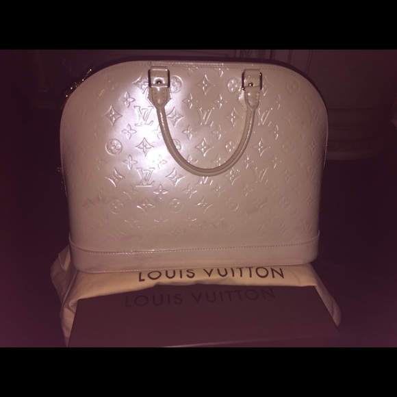 Louis Vuitton Alma GM - Picture 2 of 4