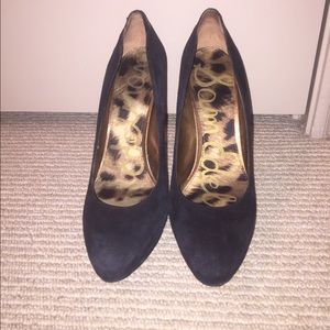 Sam Edelman black suede pump