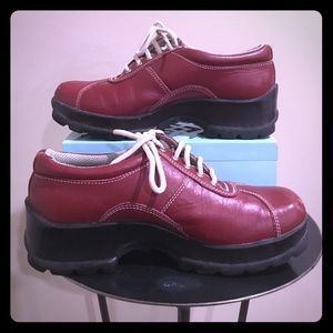 ✨Vintage Steve Madden Gaby Red "Bowling Shoes"✨