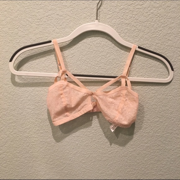 Urban outfitters Light pink bandeau - Picture 1 of 2