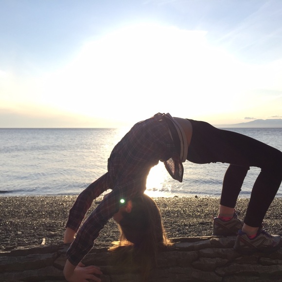 Hey Poshers‼️ - Picture 2 of 3