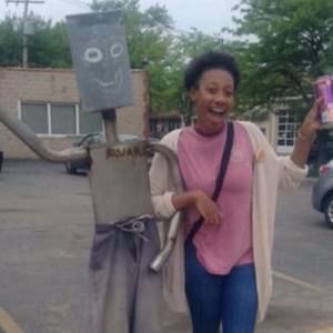 Meet your Posher, Asha