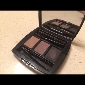 Chanel eyebrow kit!