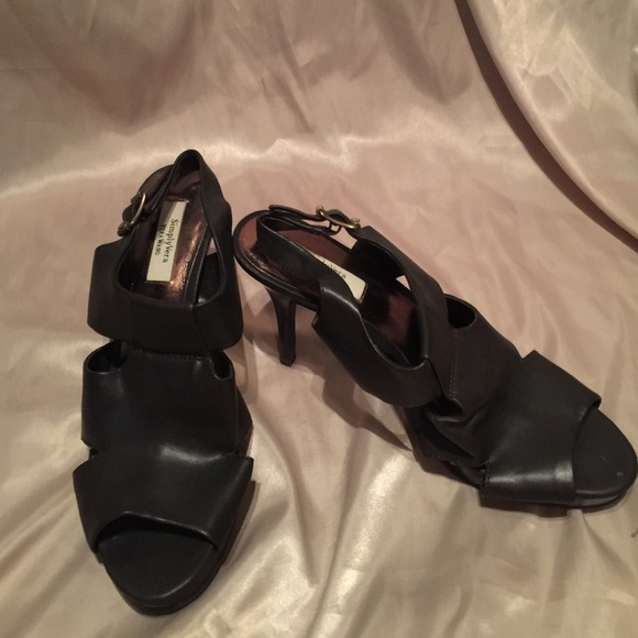 Simply Vera Black Dress Sandal Heels - Picture 1 of 1