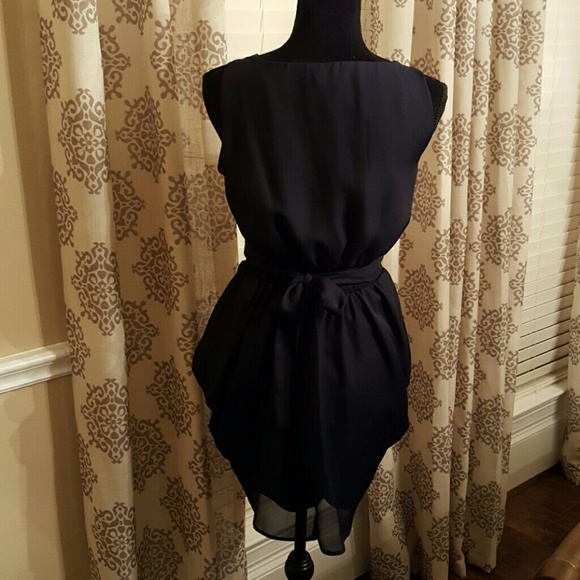 Dress - Picture 2 of 4