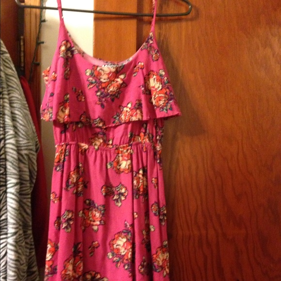 Floral sun dress!