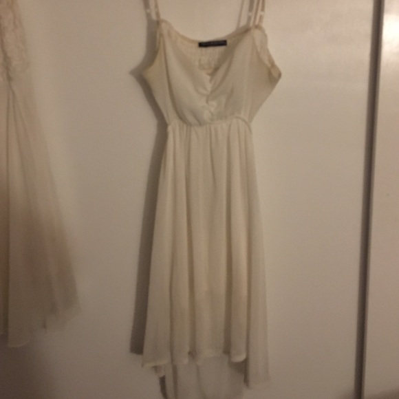Classic brandy Melville cut out white dress - Picture 1 of 2